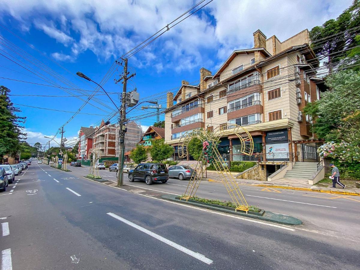 Flores da Montanha 204 C - Apto Borges de Medeiros Gramado 600 metros Rua Coberta Exterior foto